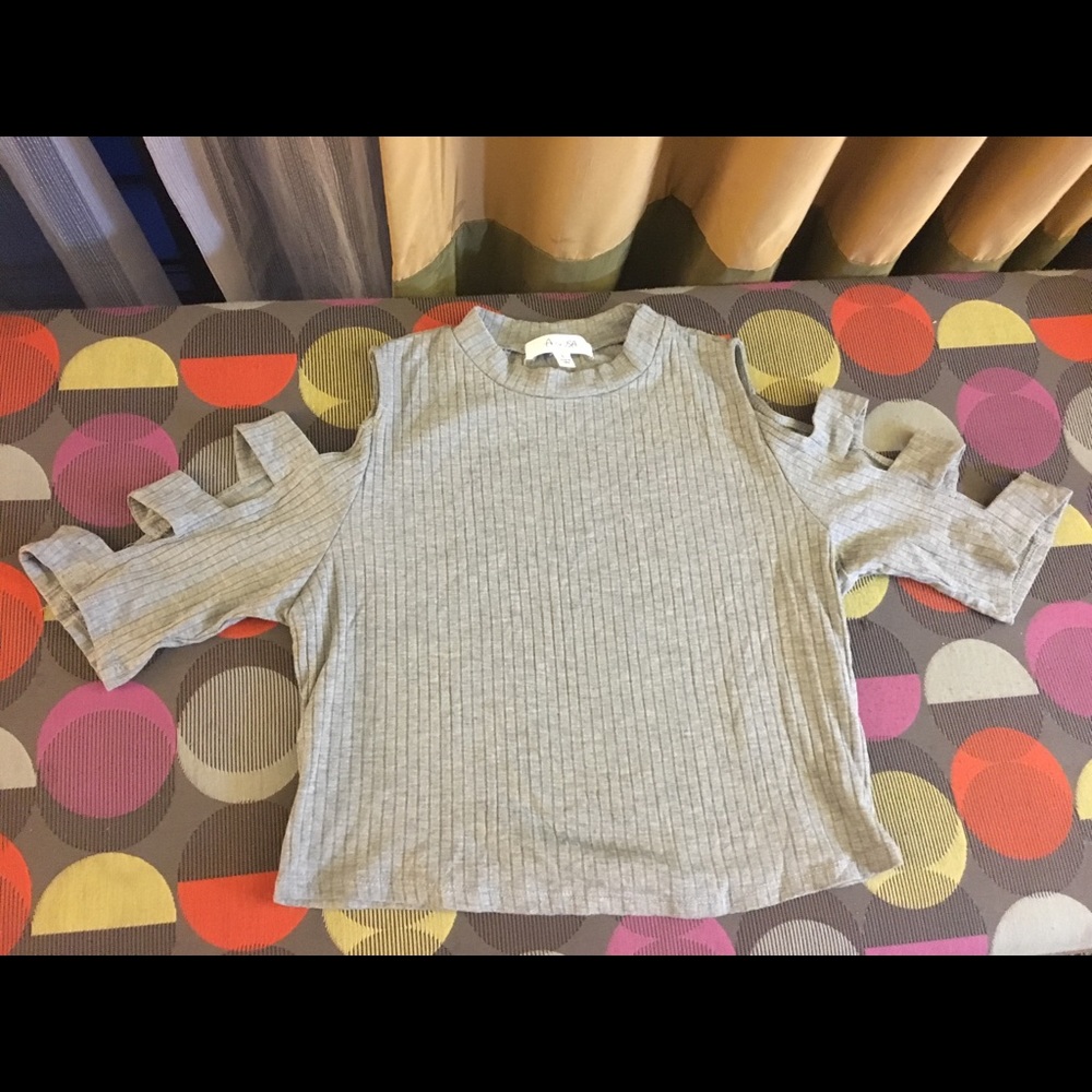 Grey crop top
